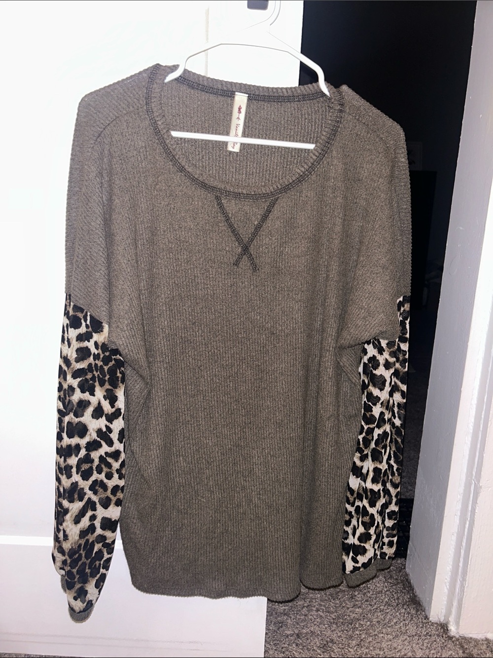 NWOT Vanilla Bay Waffle Knit Long Sleeve Leopard Top